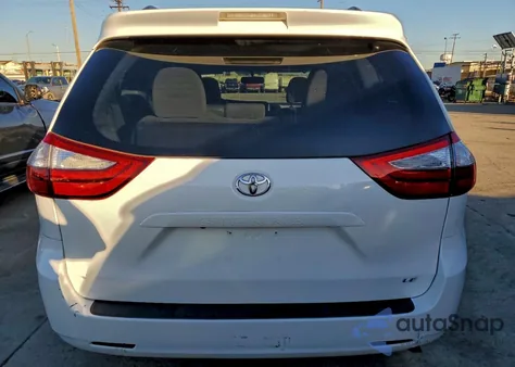 2015 Toyota Sienna Le из США, поврежденный, VIN 5TDKK3DC6FS624075